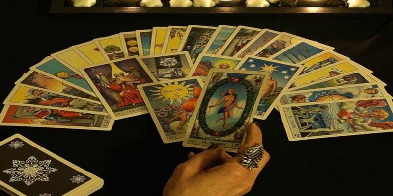 Nắm vững ý nghĩa cách chơi bài tarot của 78 lá bài 